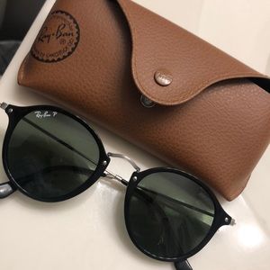 Ray Ban Round Fleck Sunglasses